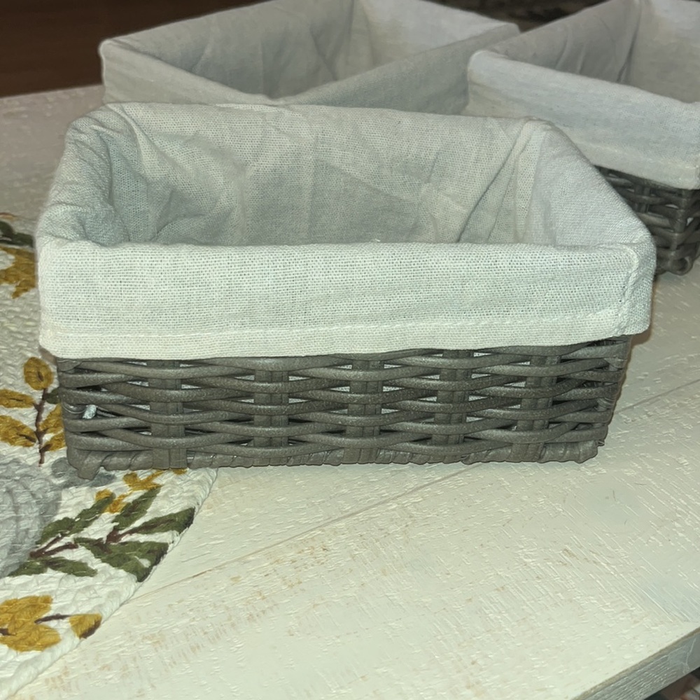 4!! All fit into one easy way to mail! So many uses~ 4 great matching baskets! - Picture 6 of 9